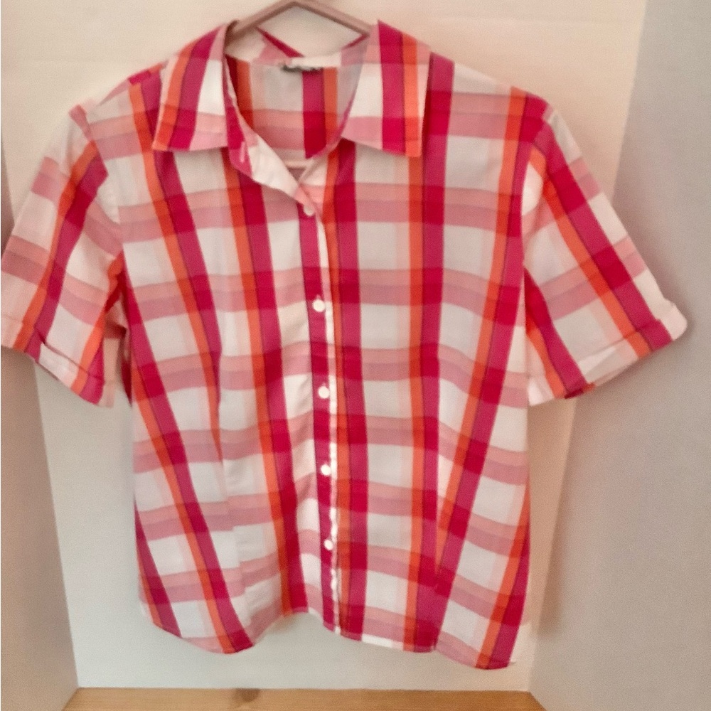 Basic Editions. Shirt   Size Large